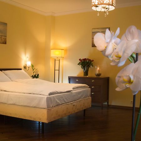 Kobza Haus Old Town Bed & Breakfast กดัญสก์ ภายนอก รูปภาพ