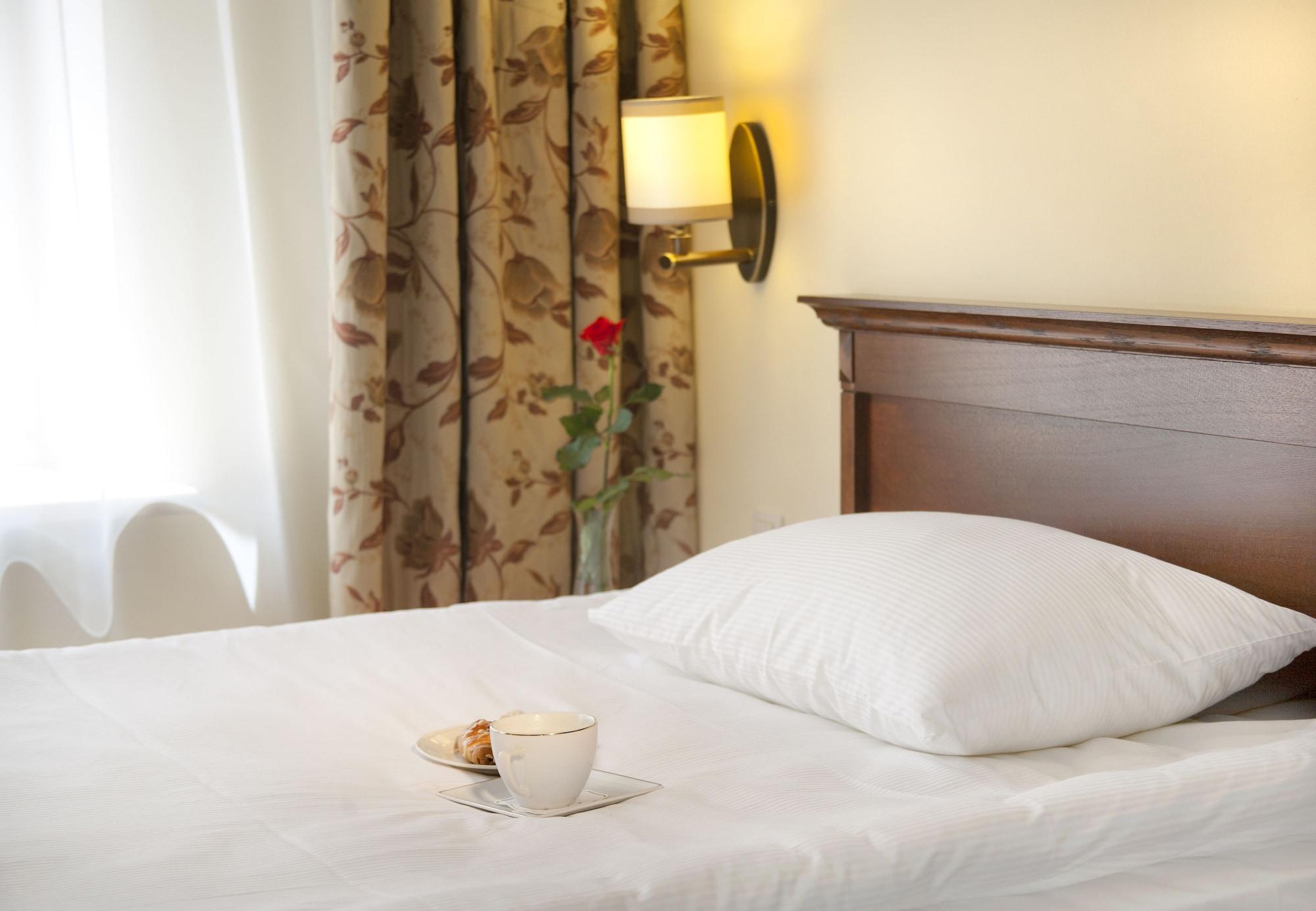 Kobza Haus Old Town Bed & Breakfast กดัญสก์ ภายนอก รูปภาพ