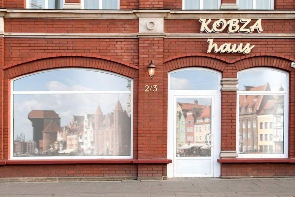 Kobza Haus Old Town Bed & Breakfast กดัญสก์ ภายนอก รูปภาพ