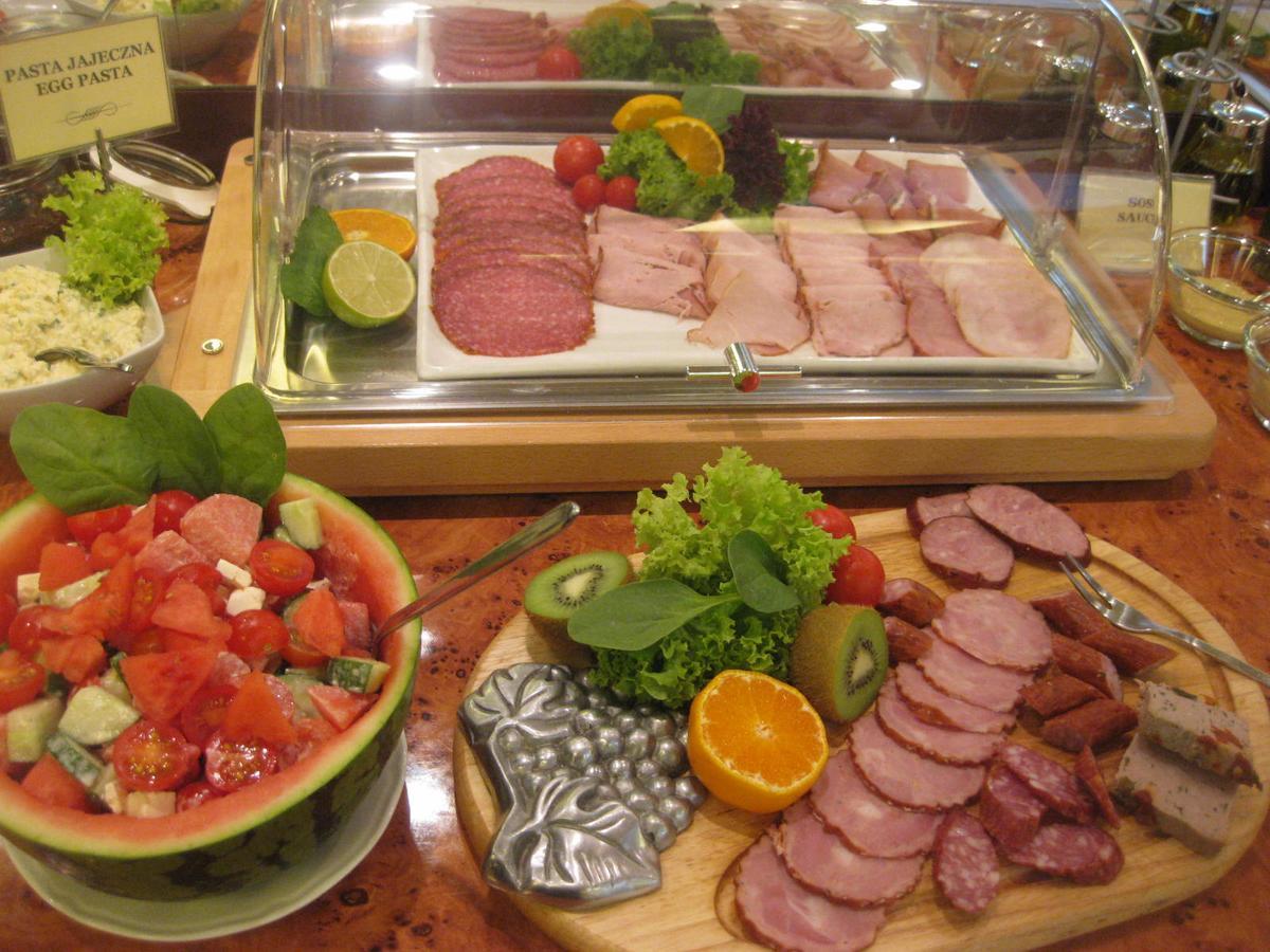 Kobza Haus Old Town Bed & Breakfast กดัญสก์ ภายนอก รูปภาพ