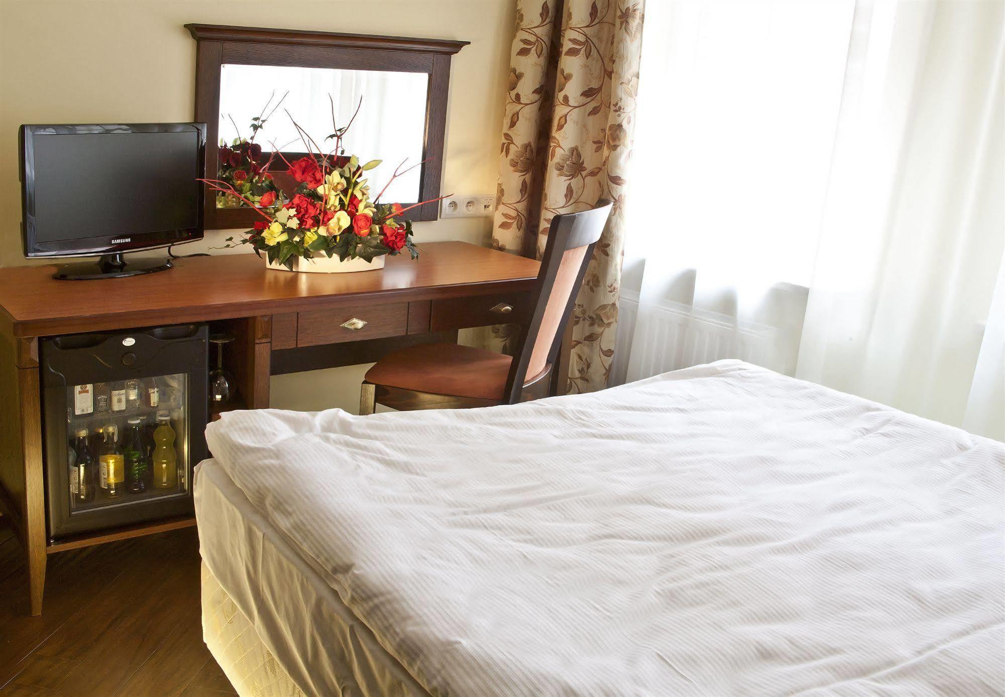 Kobza Haus Old Town Bed & Breakfast กดัญสก์ ภายนอก รูปภาพ